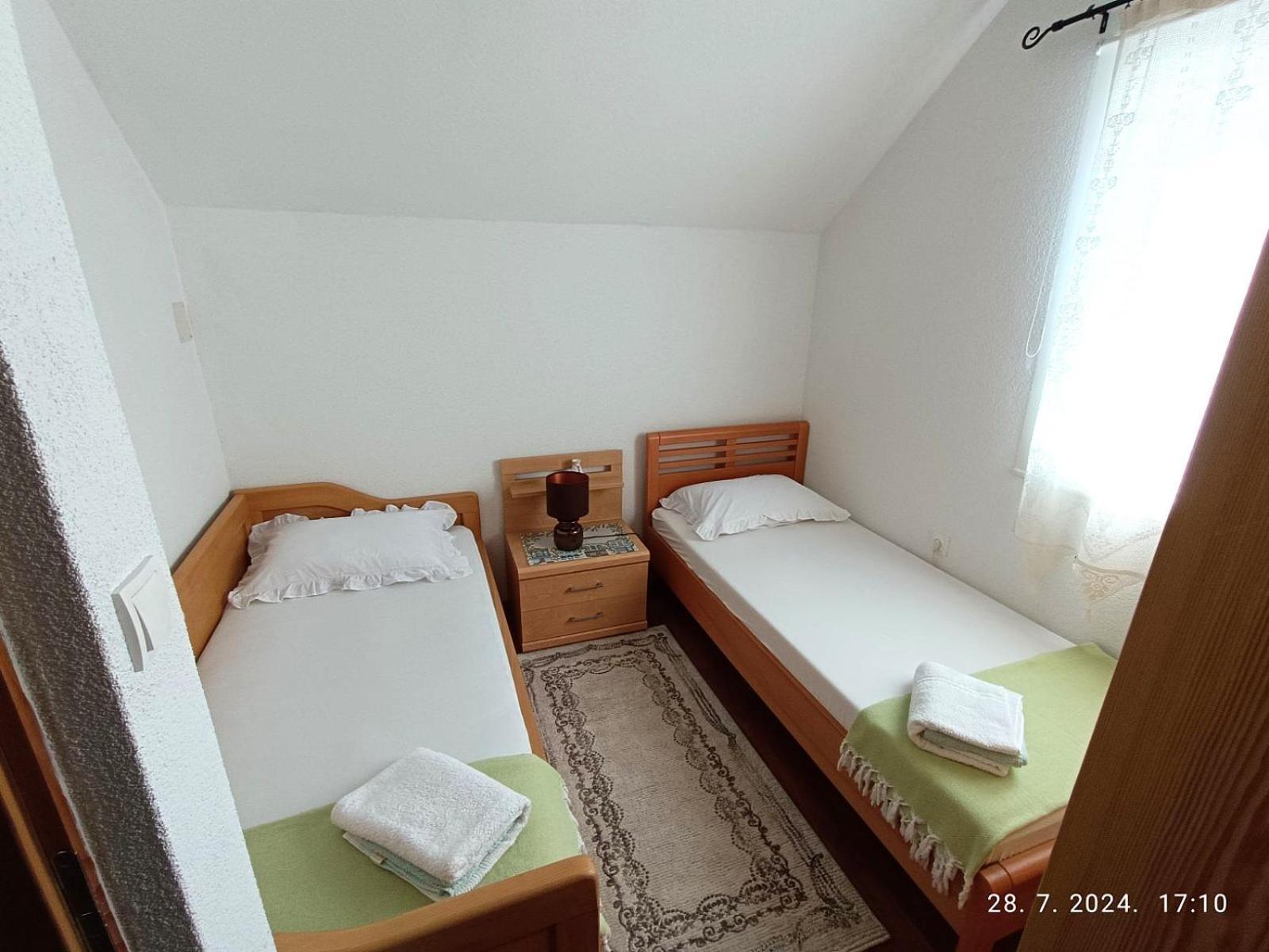 Vacation Home "Cehic" Kulen Vakuf Bagian luar foto