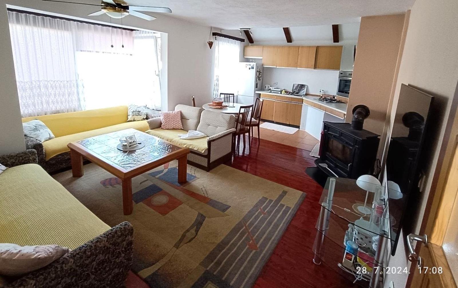 Vacation Home "Cehic" Kulen Vakuf Bagian luar foto